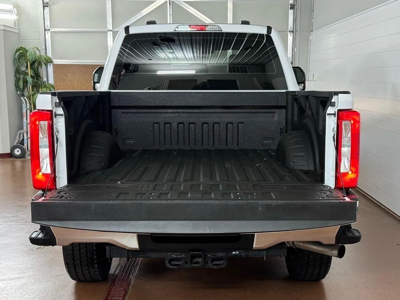 Ford F-250 SD  2024