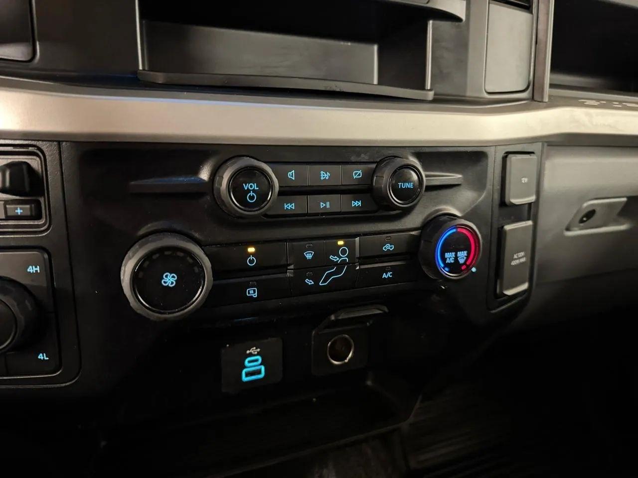 Ford F-250 SD  2024