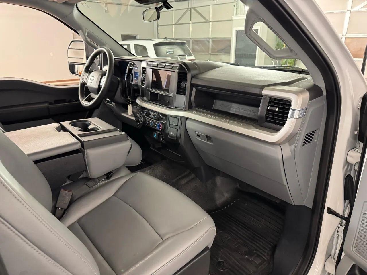 Ford F-250 SD  2024