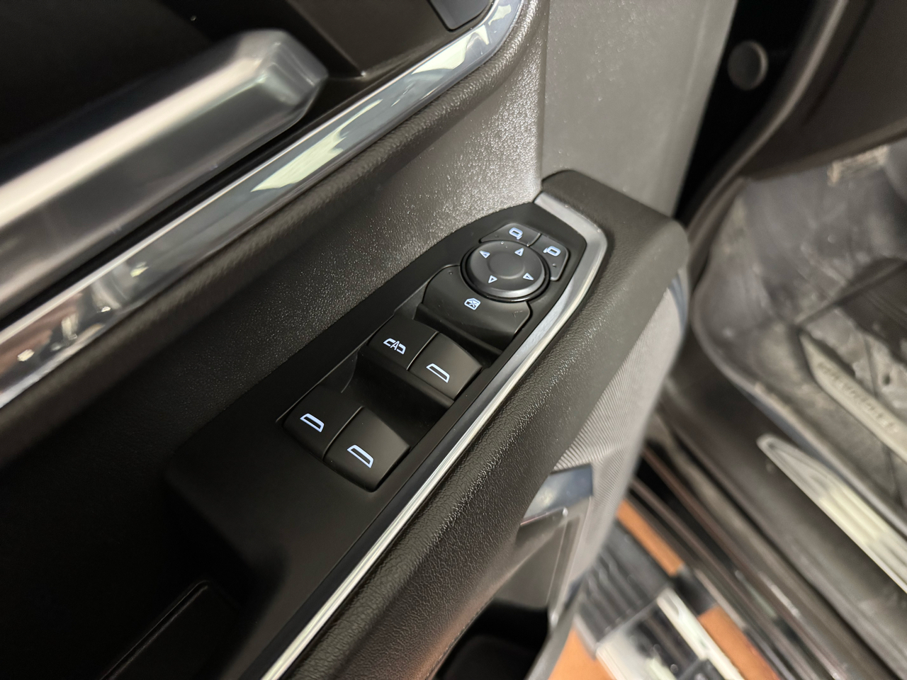 Chevrolet Silverado 2500HD LT Crew Cab 4WD 2024