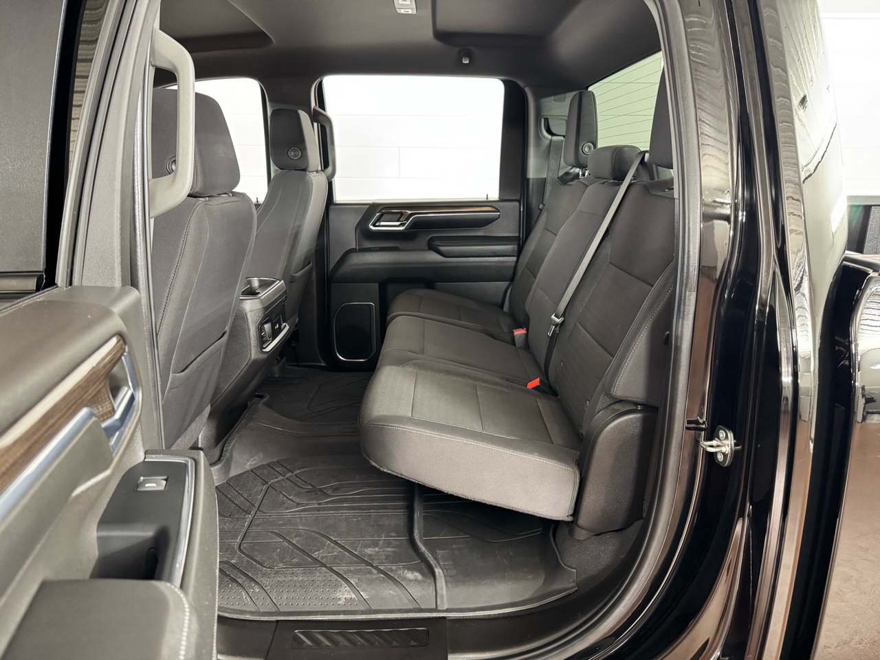 Chevrolet Silverado 2500HD LT Crew Cab 4WD 2024