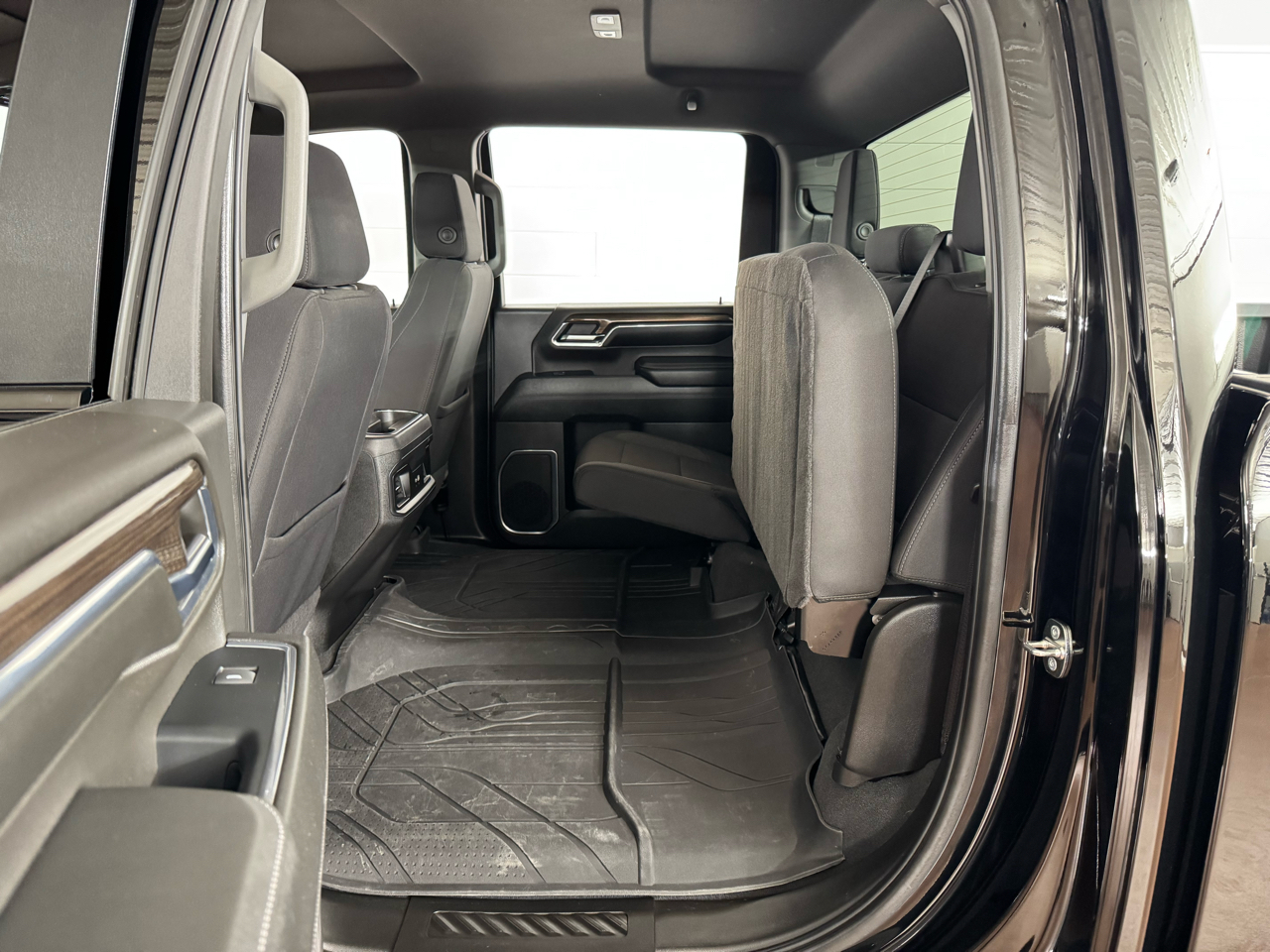 Chevrolet Silverado 2500HD LT Crew Cab 4WD 2024