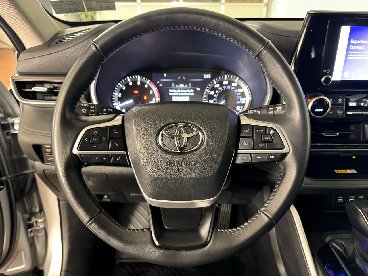 Toyota Highlander  2024