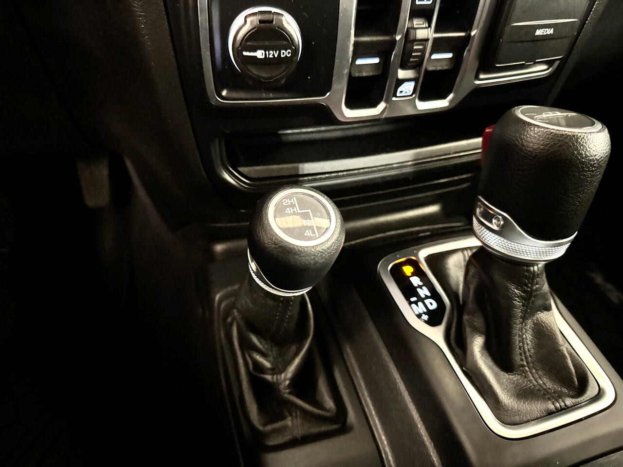 Jeep Gladiator Sport 4x4 2021