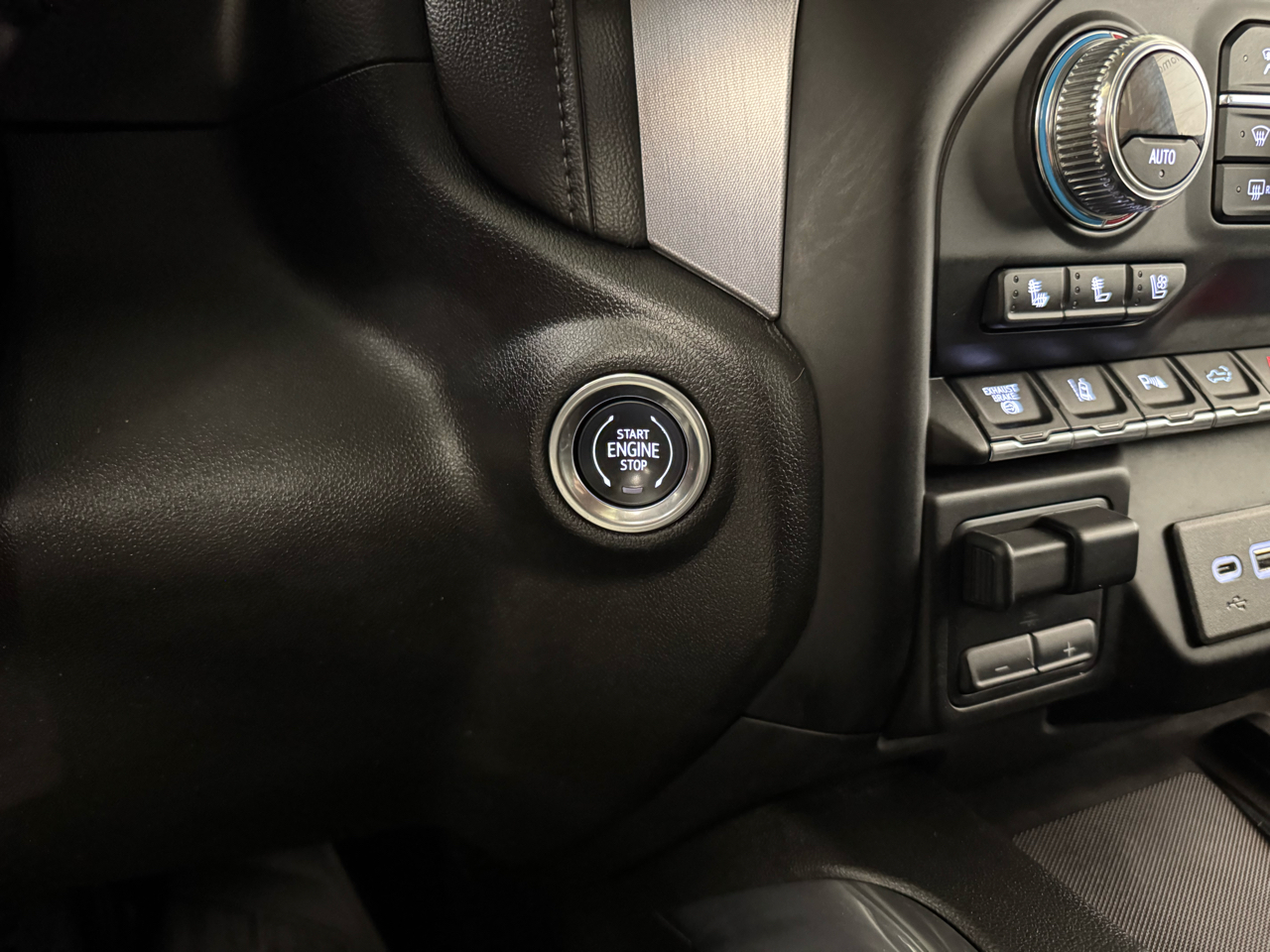 GMC Sierra 3500HD SLT Crew Cab 4WD 2020