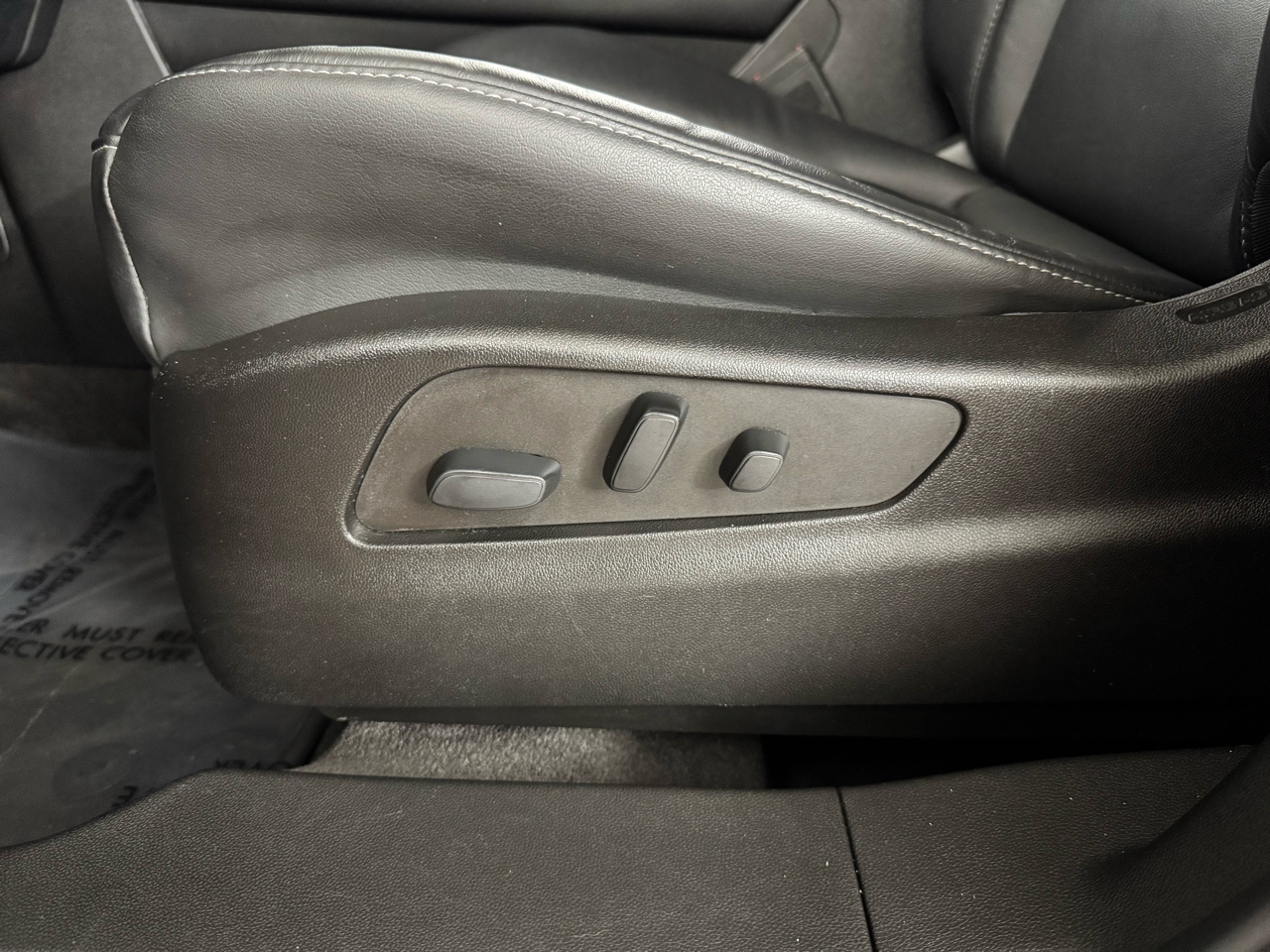 Cadillac XT4 Premium Luxury AWD 2022