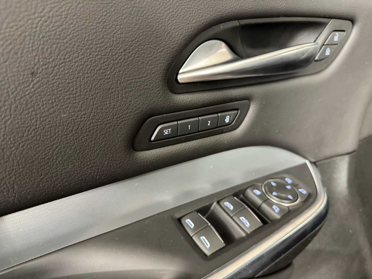 Cadillac XT4 Premium Luxury AWD 2022