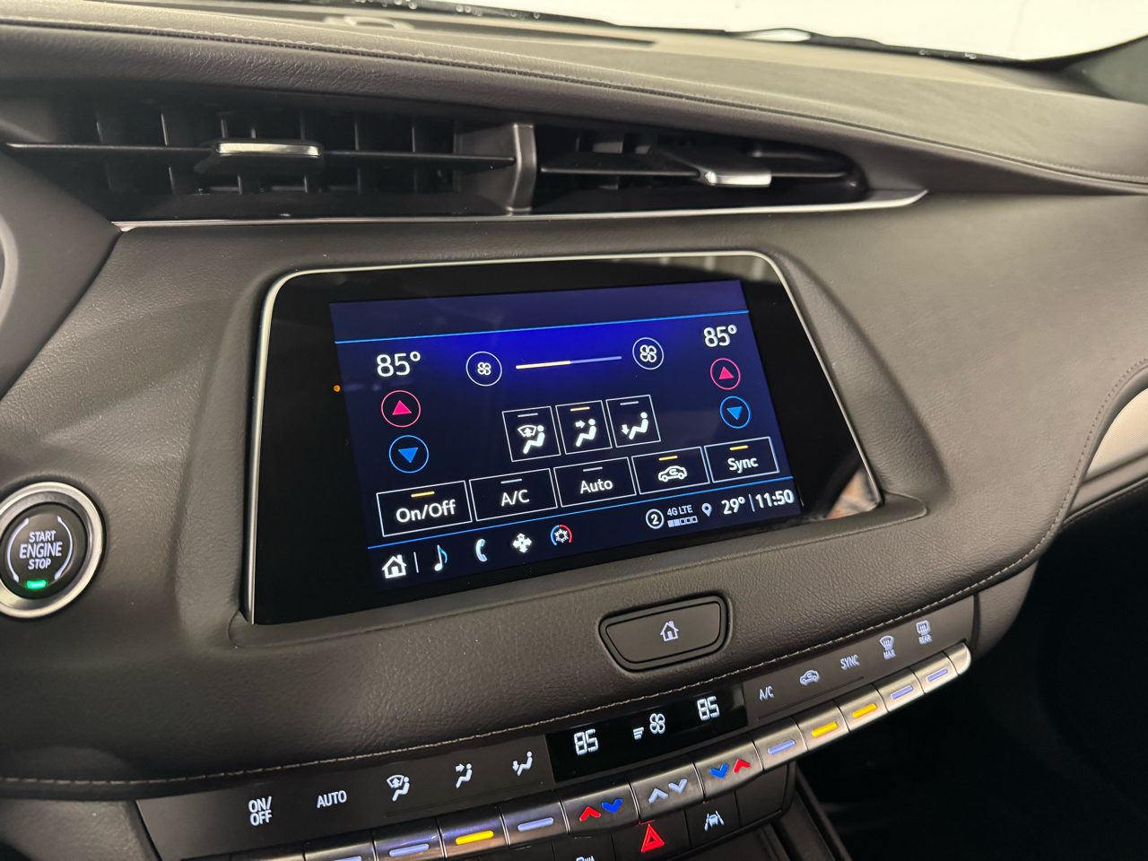 Cadillac XT4 Premium Luxury AWD 2022