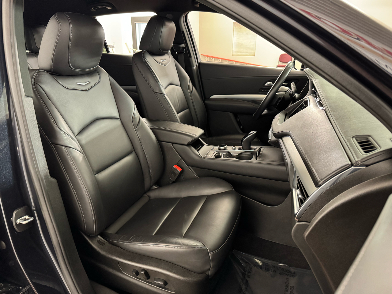 Cadillac XT4 Premium Luxury AWD 2022