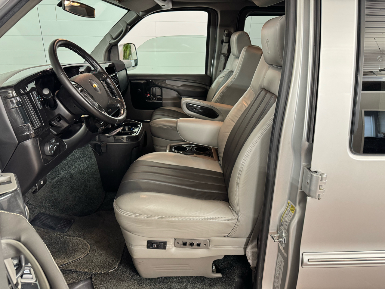 Chevrolet Express  2013