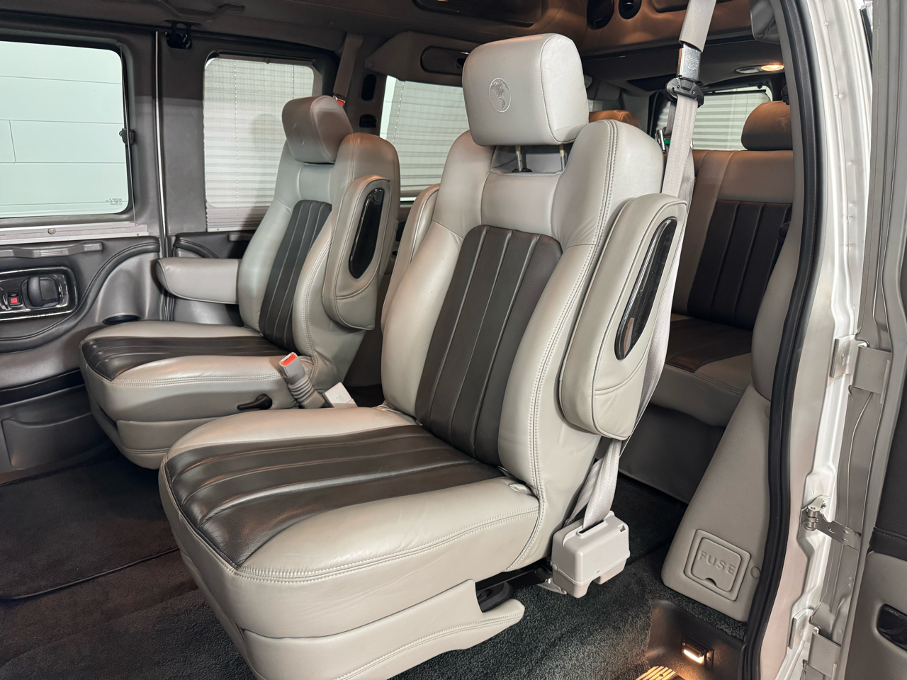 Chevrolet Express  2013