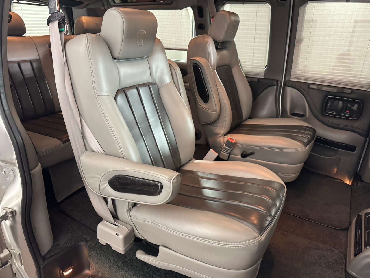Chevrolet Express  2013