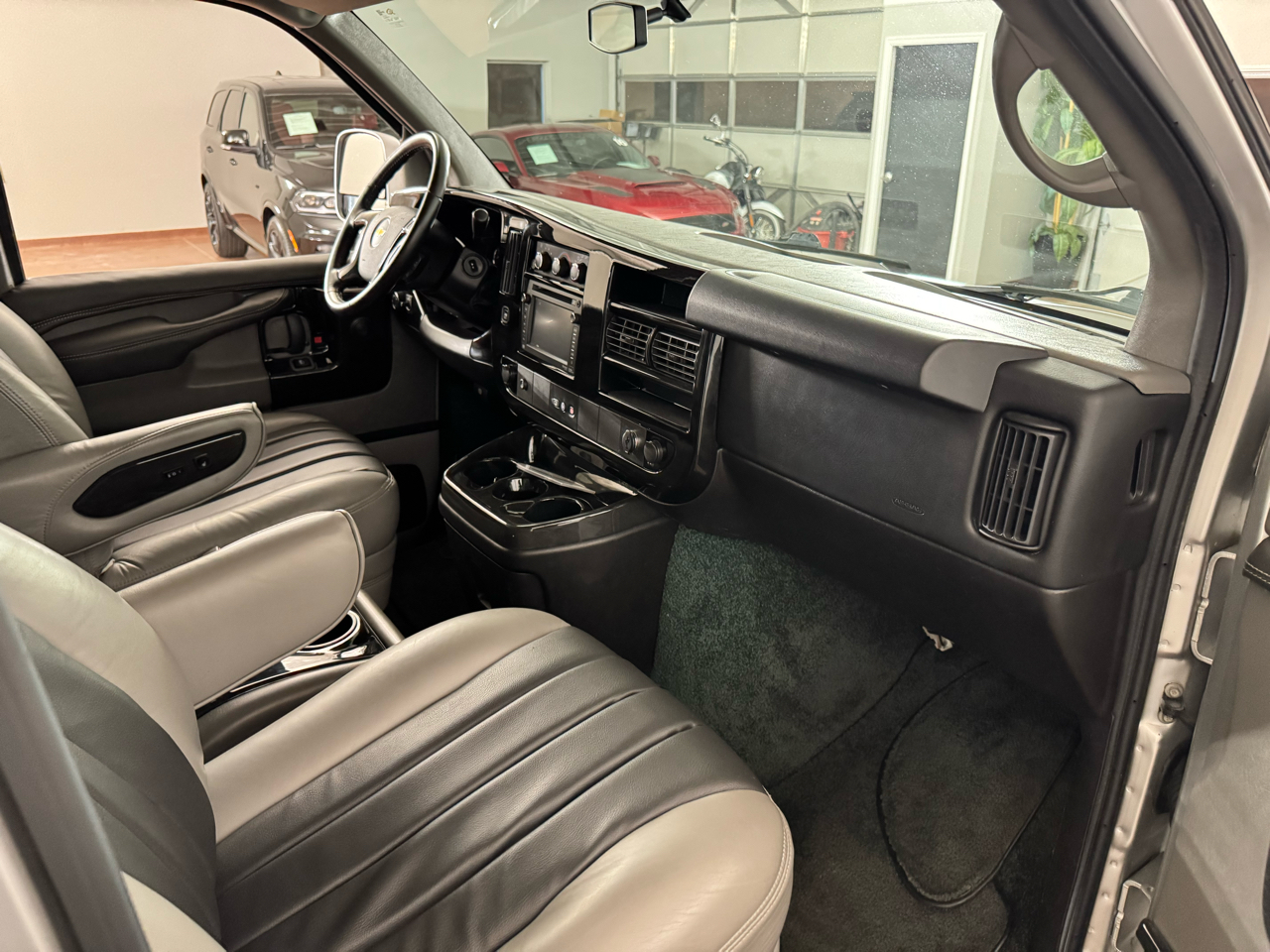 Chevrolet Express  2013