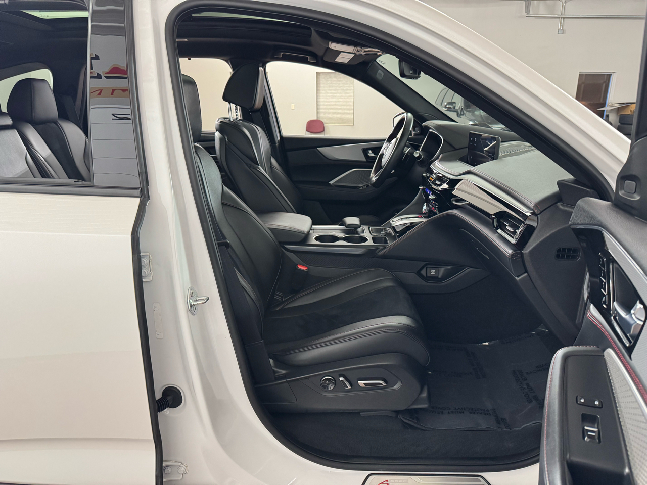 Acura MDX SH-AWD w/A-Spec Package 2023