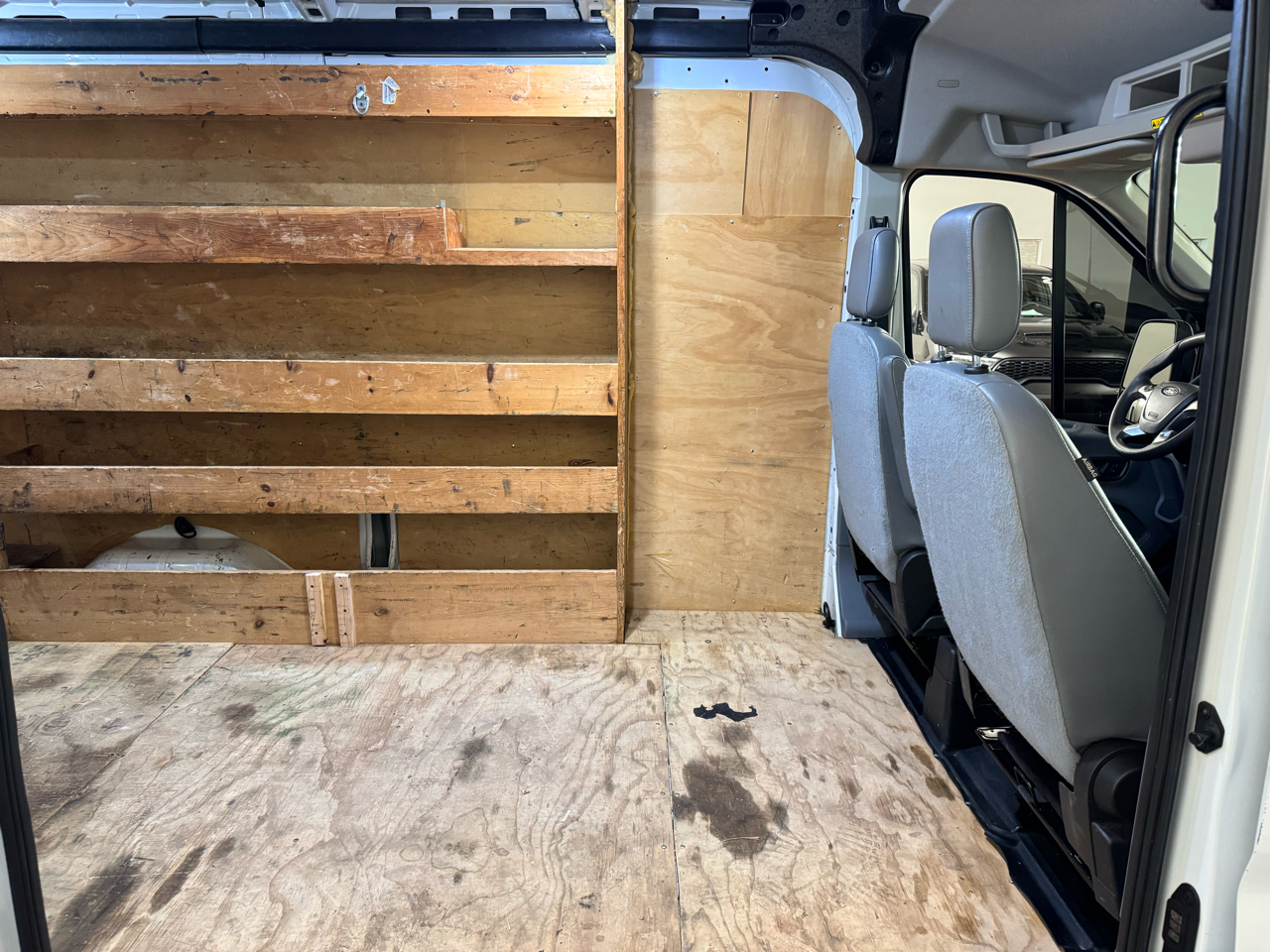 Ford Transit 150 Van Med. Roof w/Sliding Pass. 130-in. WB 2019