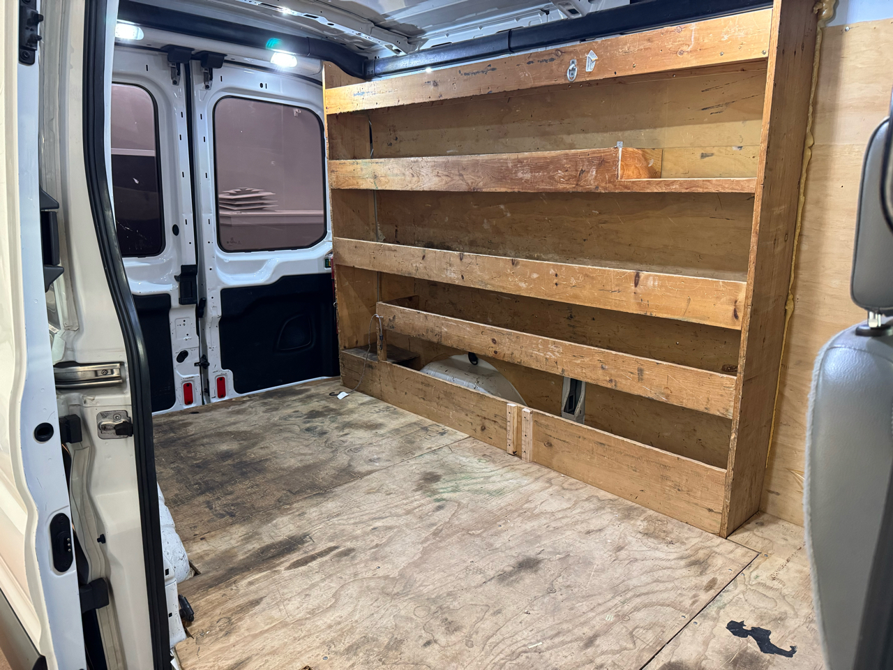 Ford Transit 150 Van Med. Roof w/Sliding Pass. 130-in. WB 2019