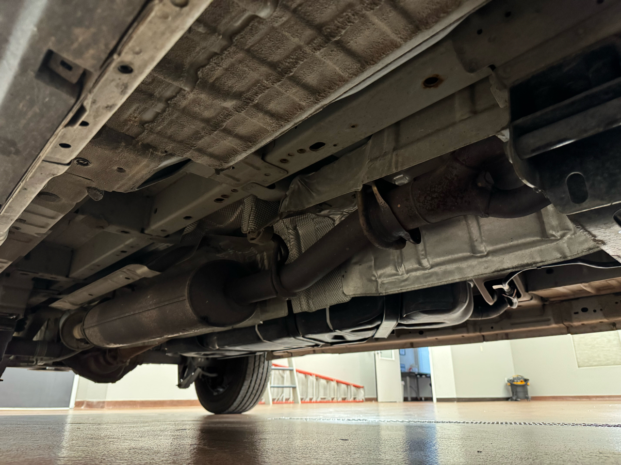 Ford Transit 150 Van Med. Roof w/Sliding Pass. 130-in. WB 2019