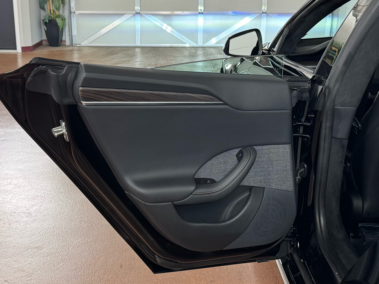 Tesla Model S Base 2023