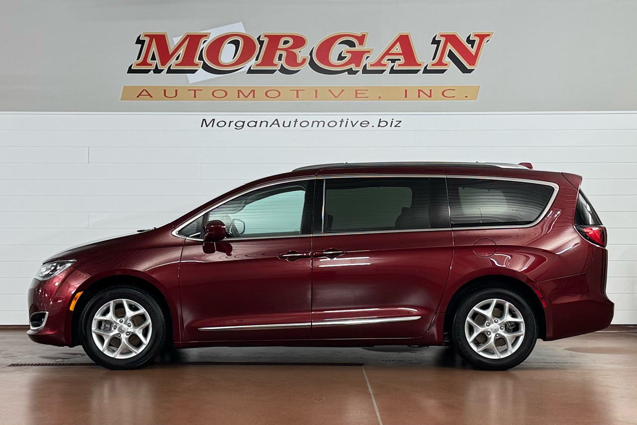 Chrysler Pacifica Touring-L Plus 2017