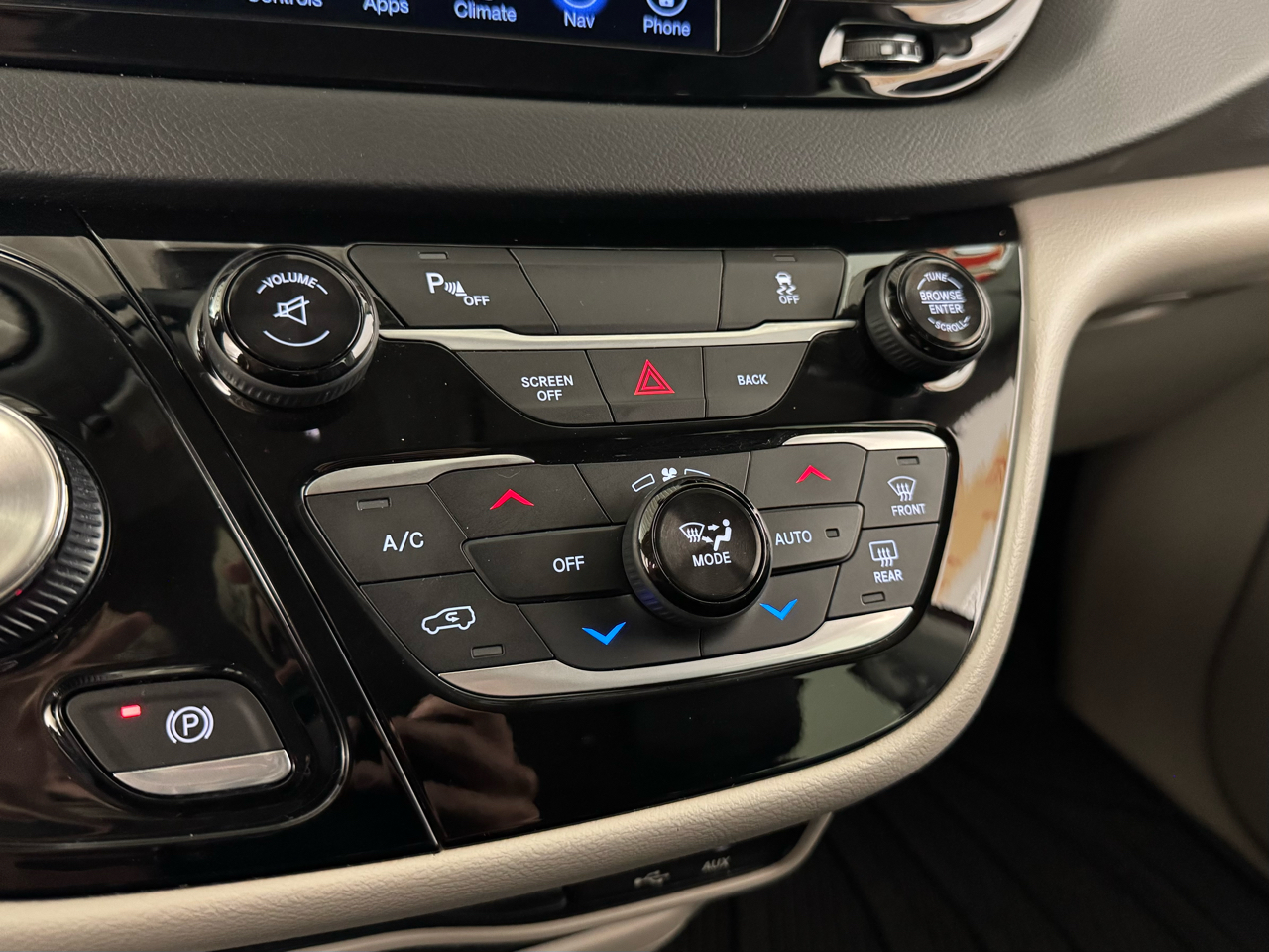 Chrysler Pacifica Touring-L Plus 2017