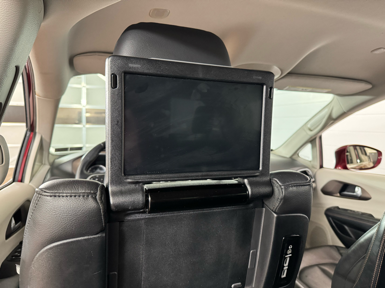 Chrysler Pacifica Touring-L Plus 2017