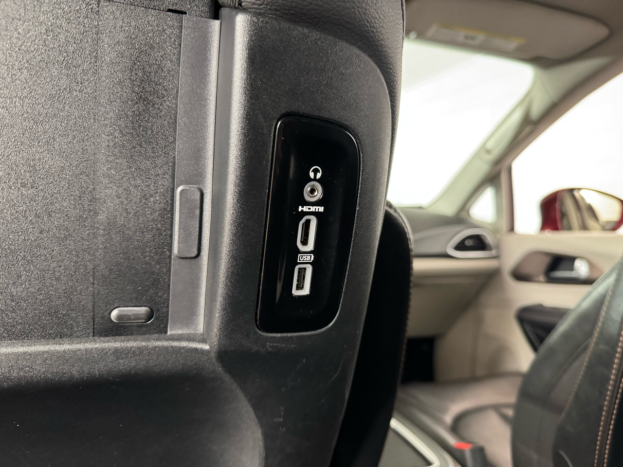 Chrysler Pacifica Touring-L Plus 2017