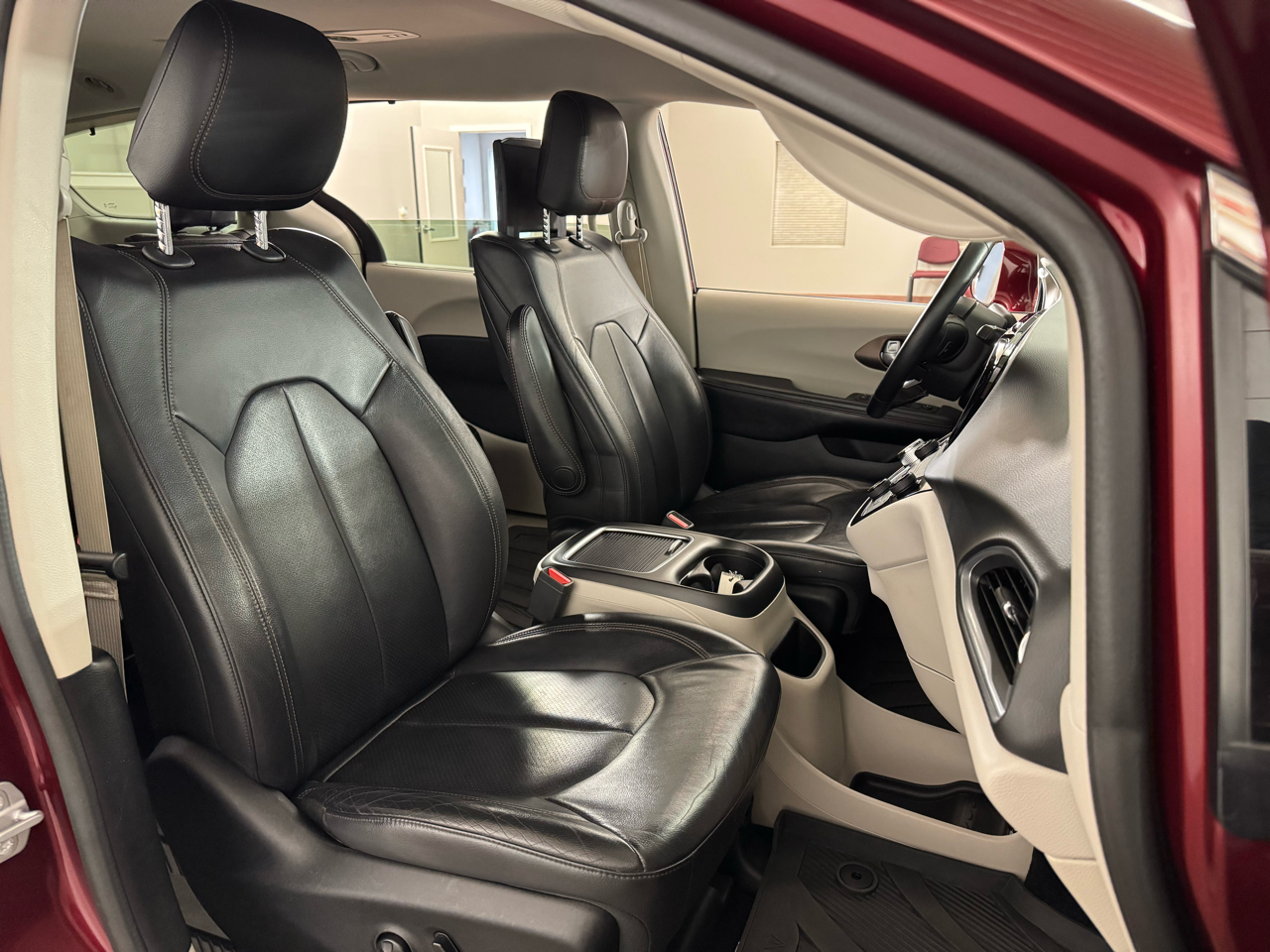 Chrysler Pacifica Touring-L Plus 2017