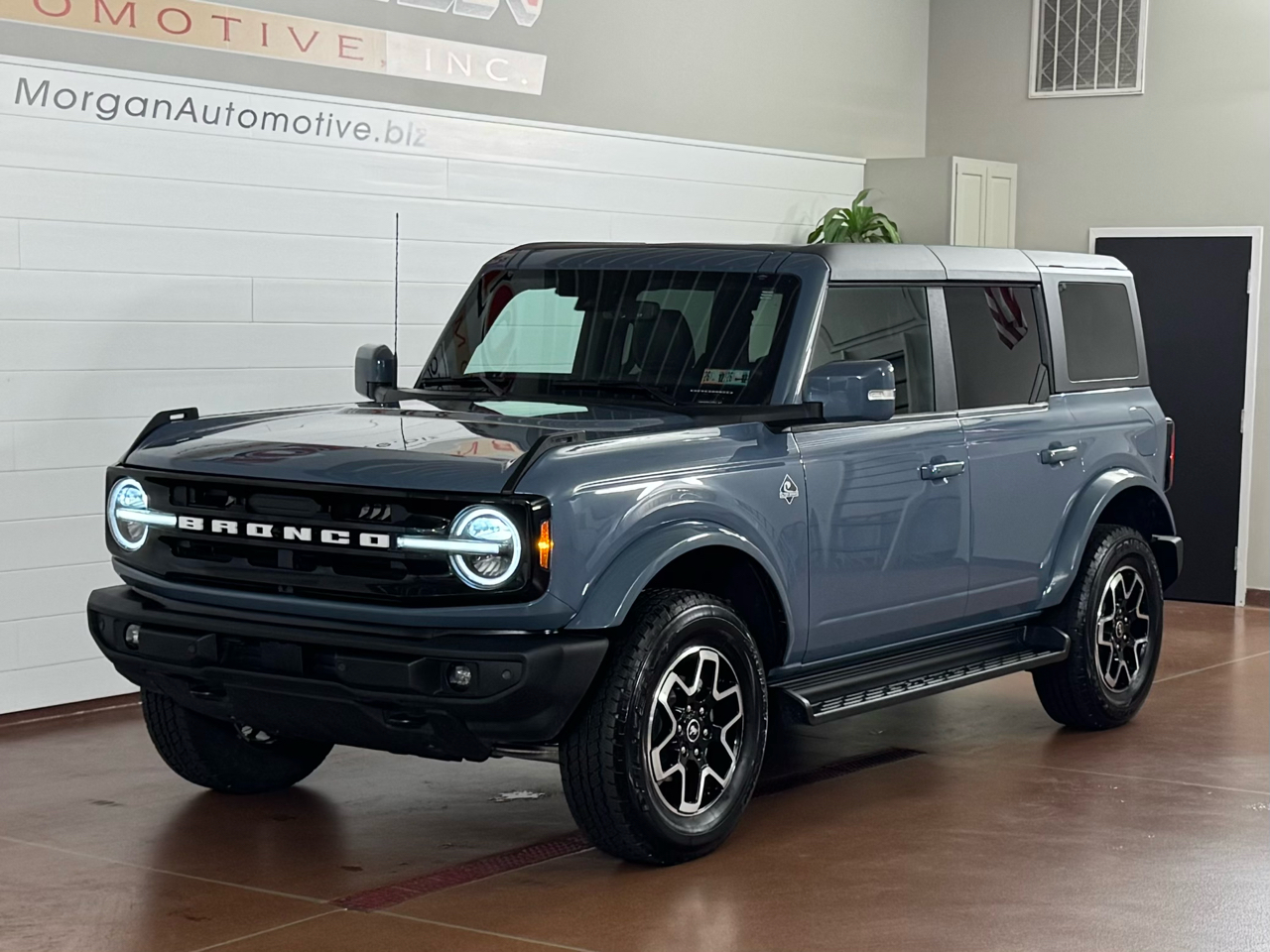 Ford Bronco Outer Banks 4 Door 4x4 2025