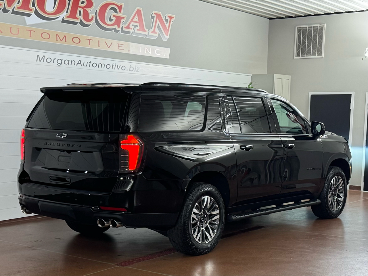 Chevrolet Suburban  2025