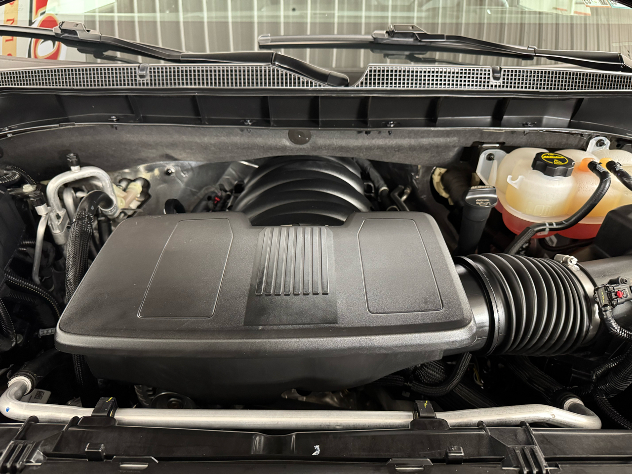 Chevrolet Suburban  2025