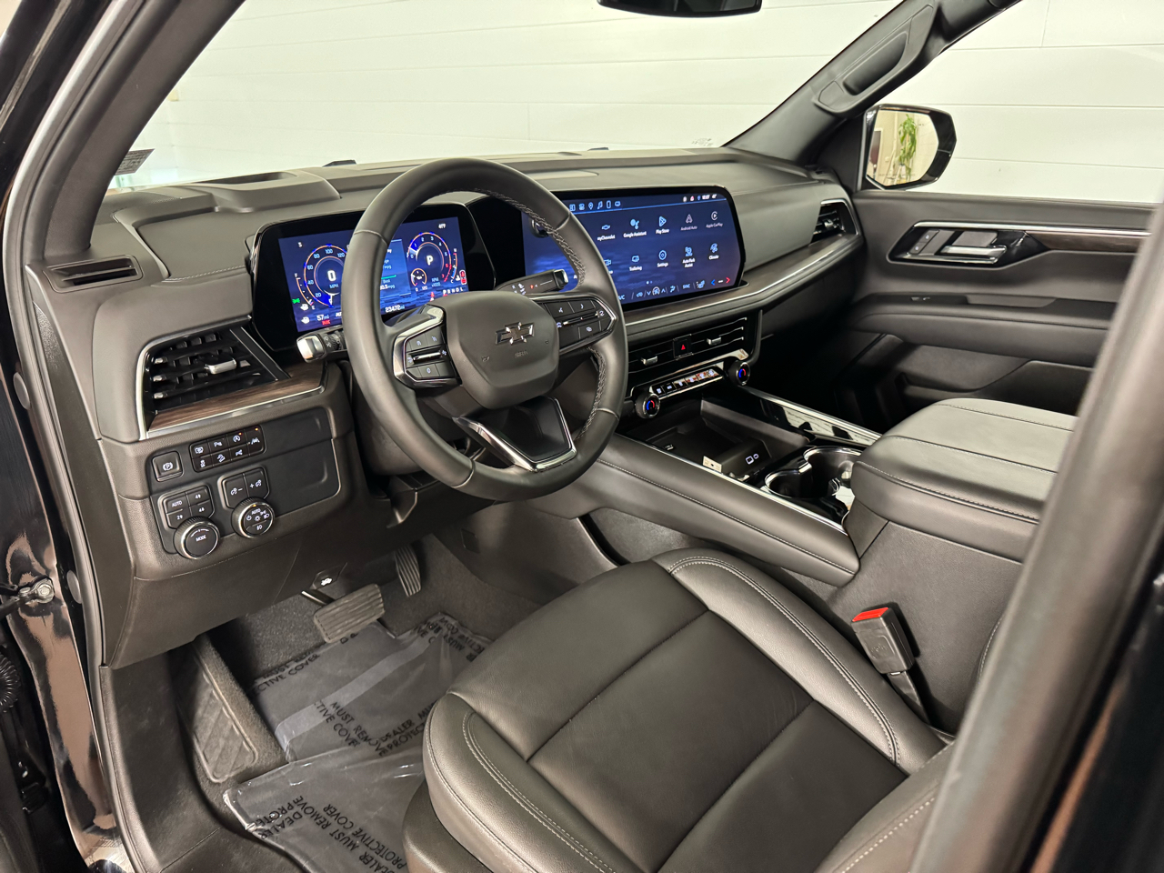 Chevrolet Suburban  2025