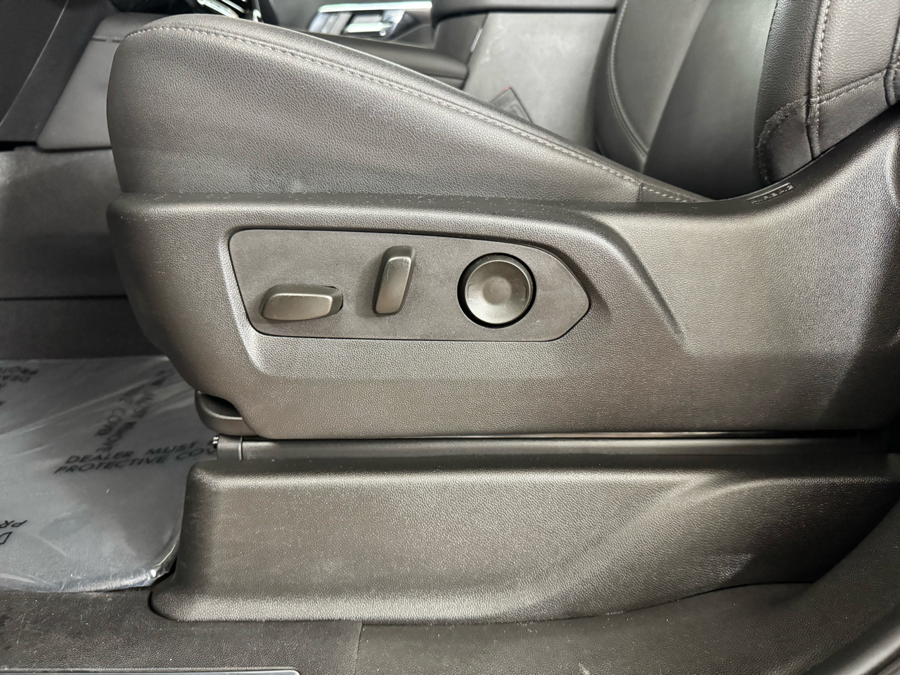 Chevrolet Suburban  2025