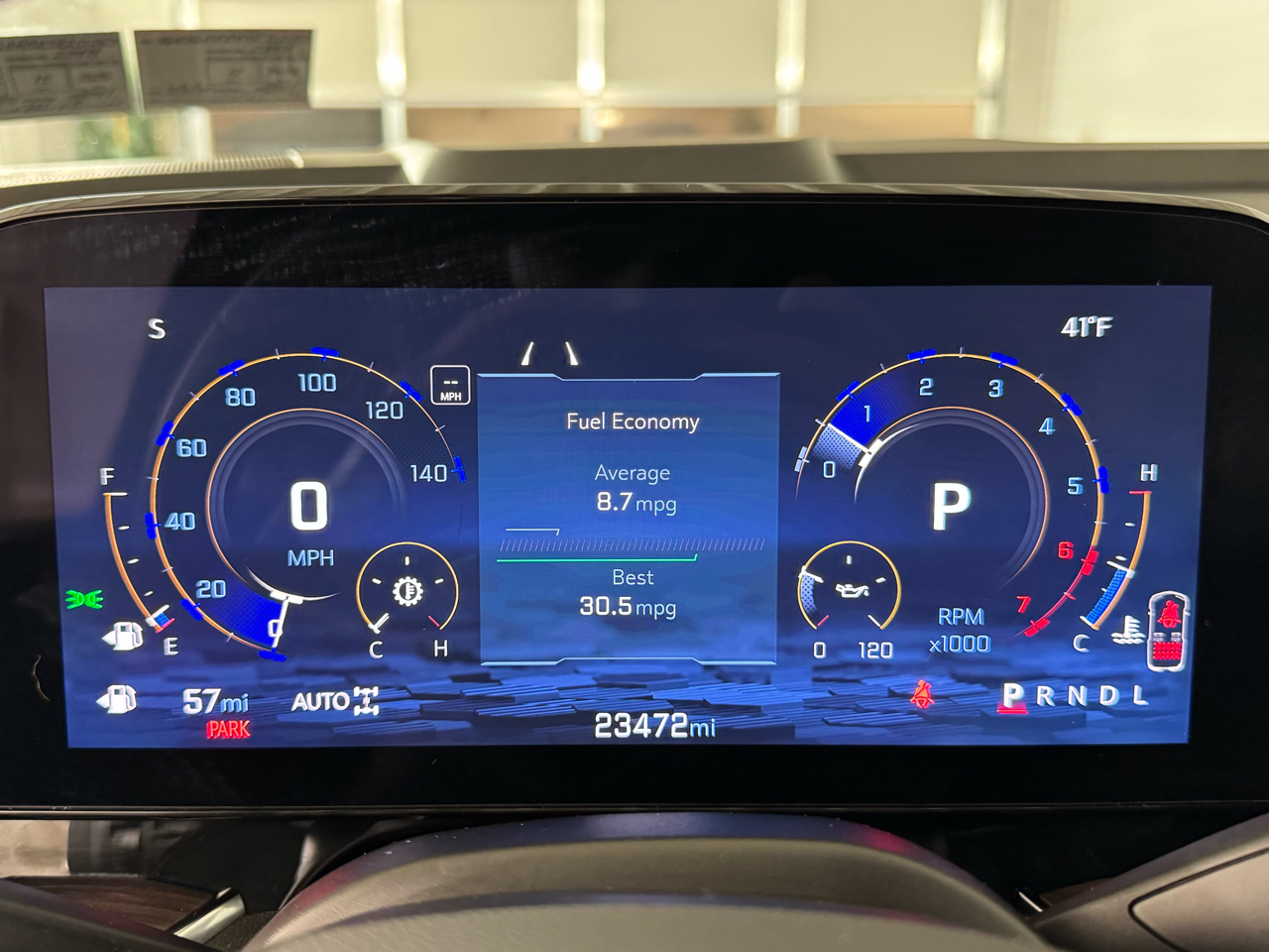 Chevrolet Suburban  2025