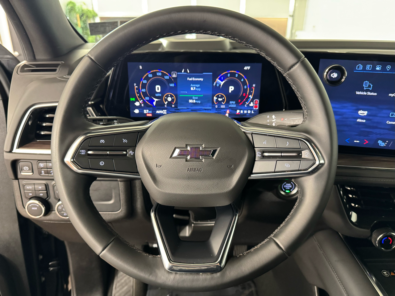 Chevrolet Suburban  2025