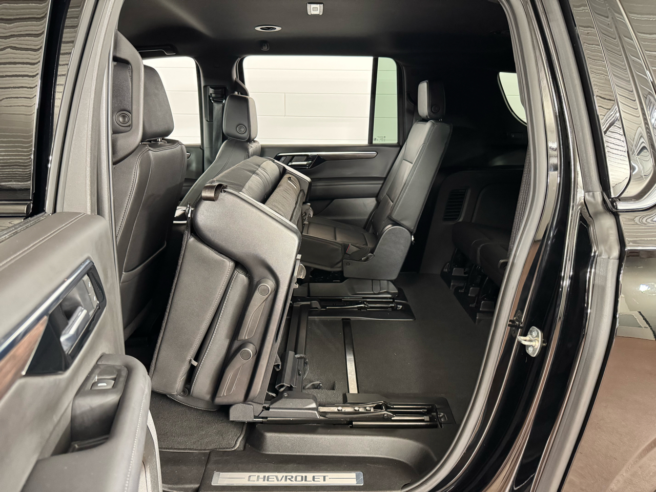 Chevrolet Suburban  2025