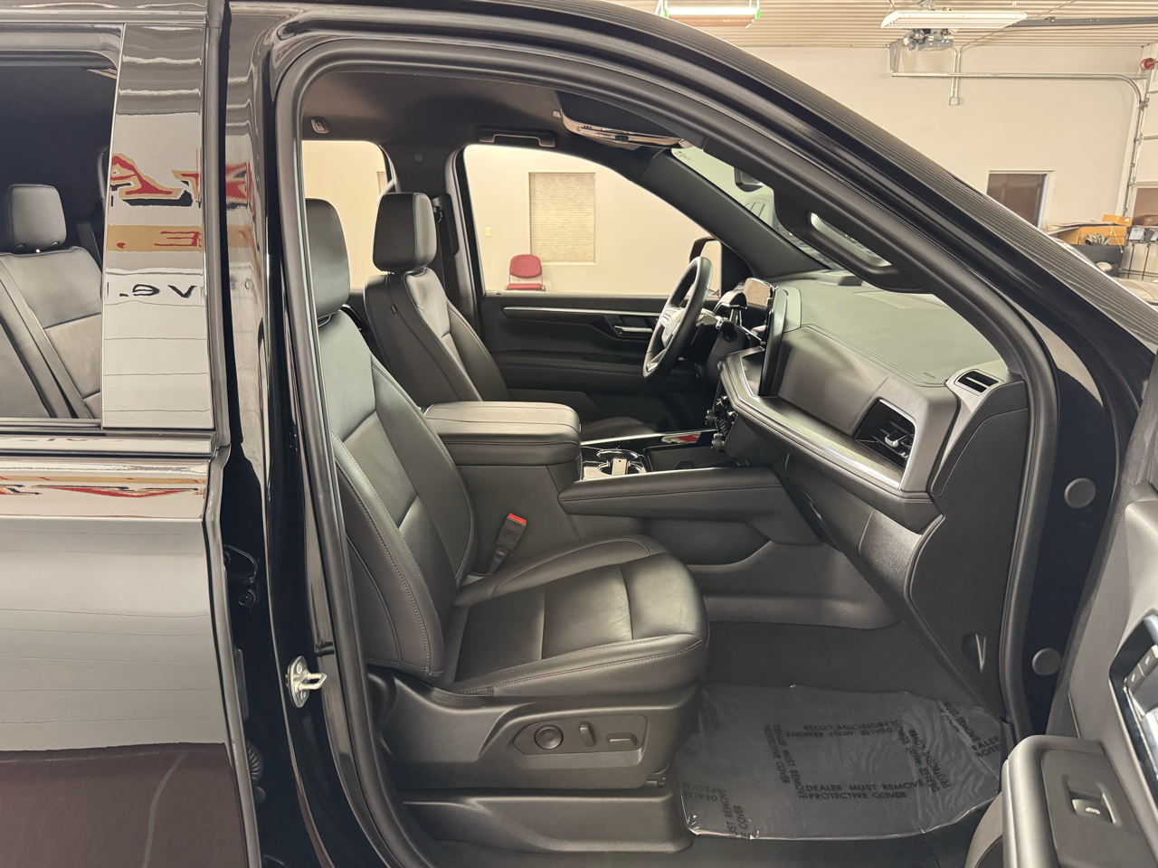 Chevrolet Suburban  2025