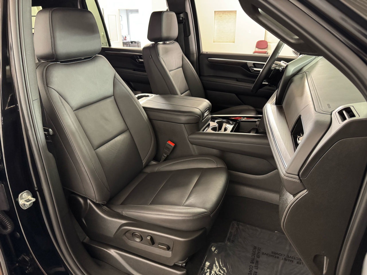 Chevrolet Suburban  2025