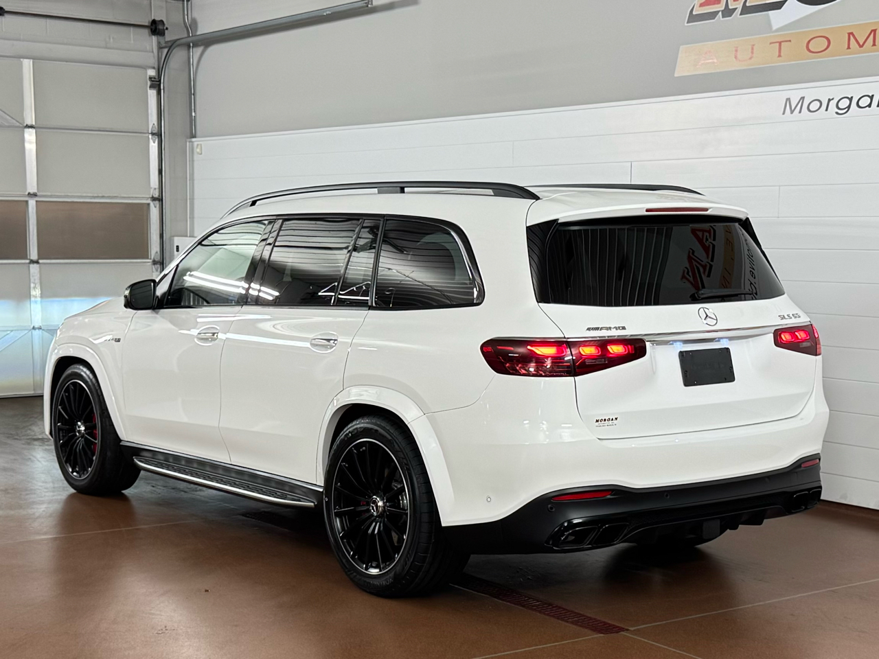 Mercedes-Benz GLS-Class  2024