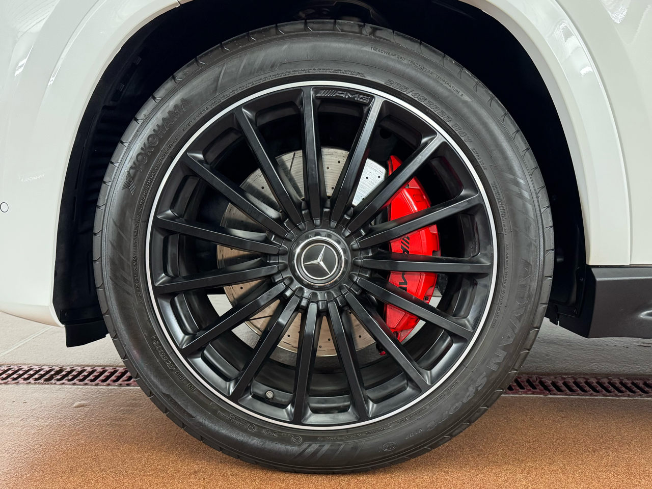 Mercedes-Benz GLS-Class  2024