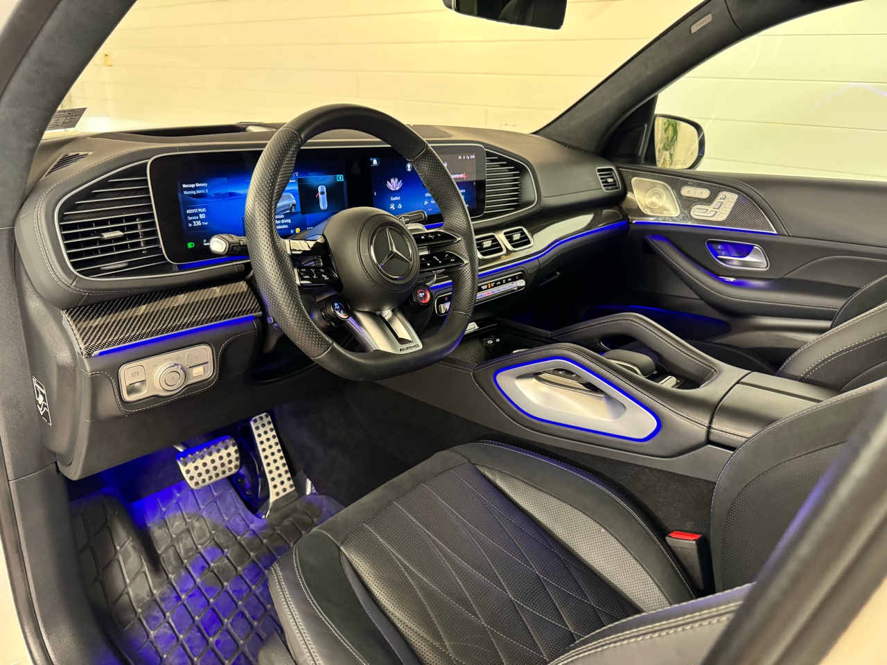 Mercedes-Benz GLS-Class  2024