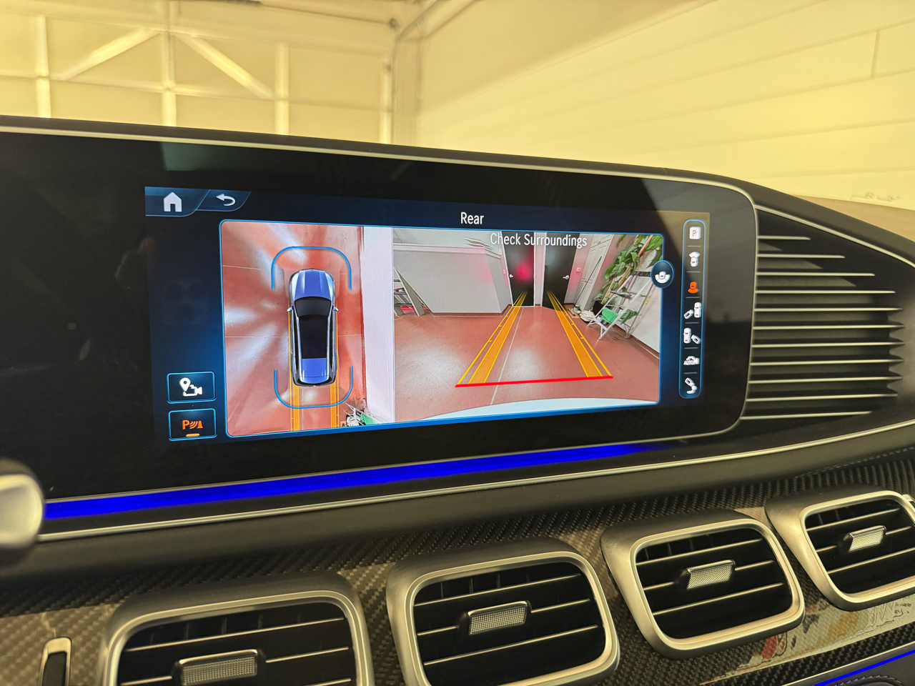 Mercedes-Benz GLS-Class  2024