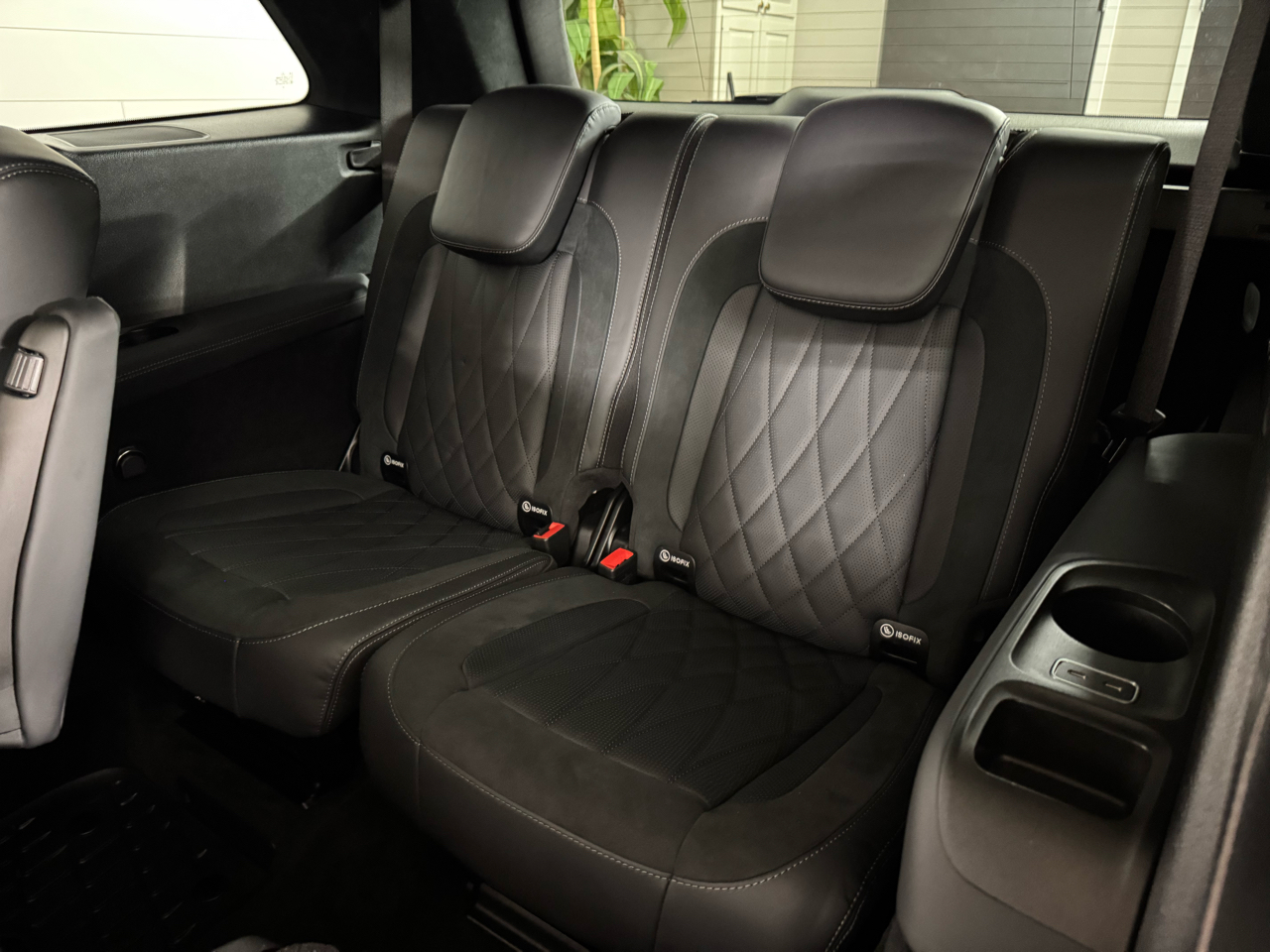 Mercedes-Benz GLS-Class  2024