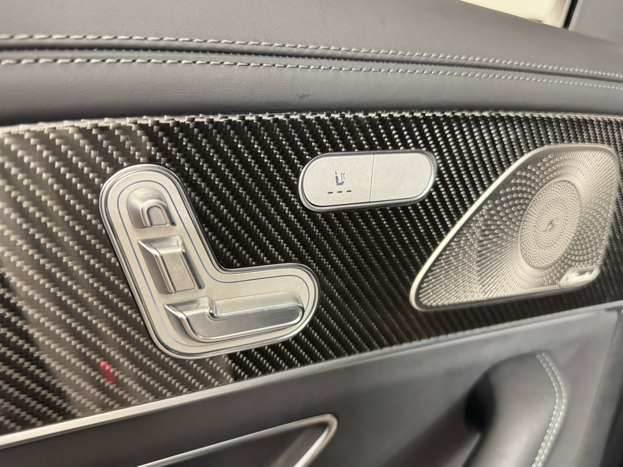 Mercedes-Benz GLS-Class  2024