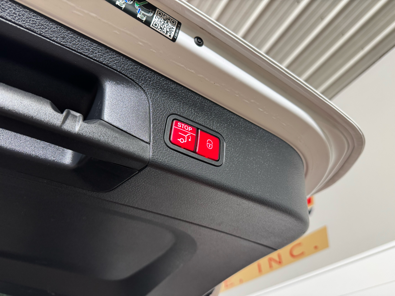 Mercedes-Benz GLS-Class  2024