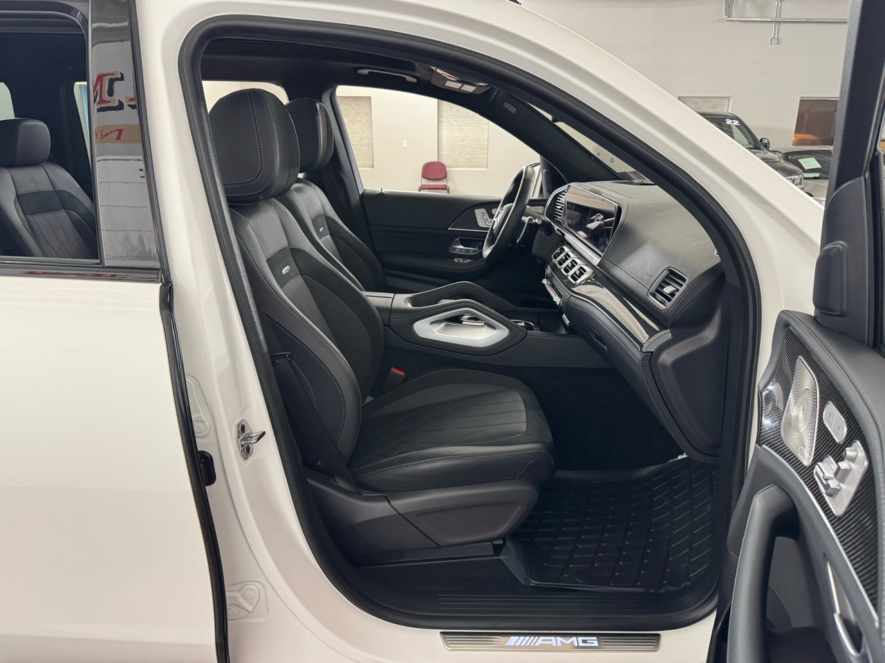 Mercedes-Benz GLS-Class  2024