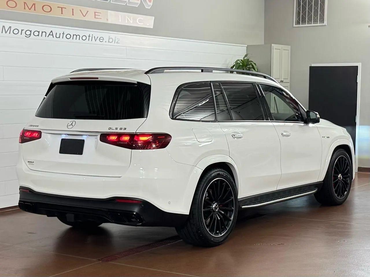 Mercedes-Benz GLS-Class  2024