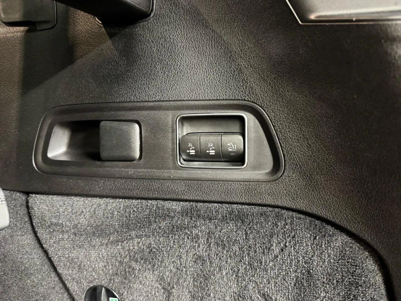 Mercedes-Benz GLS-Class  2024