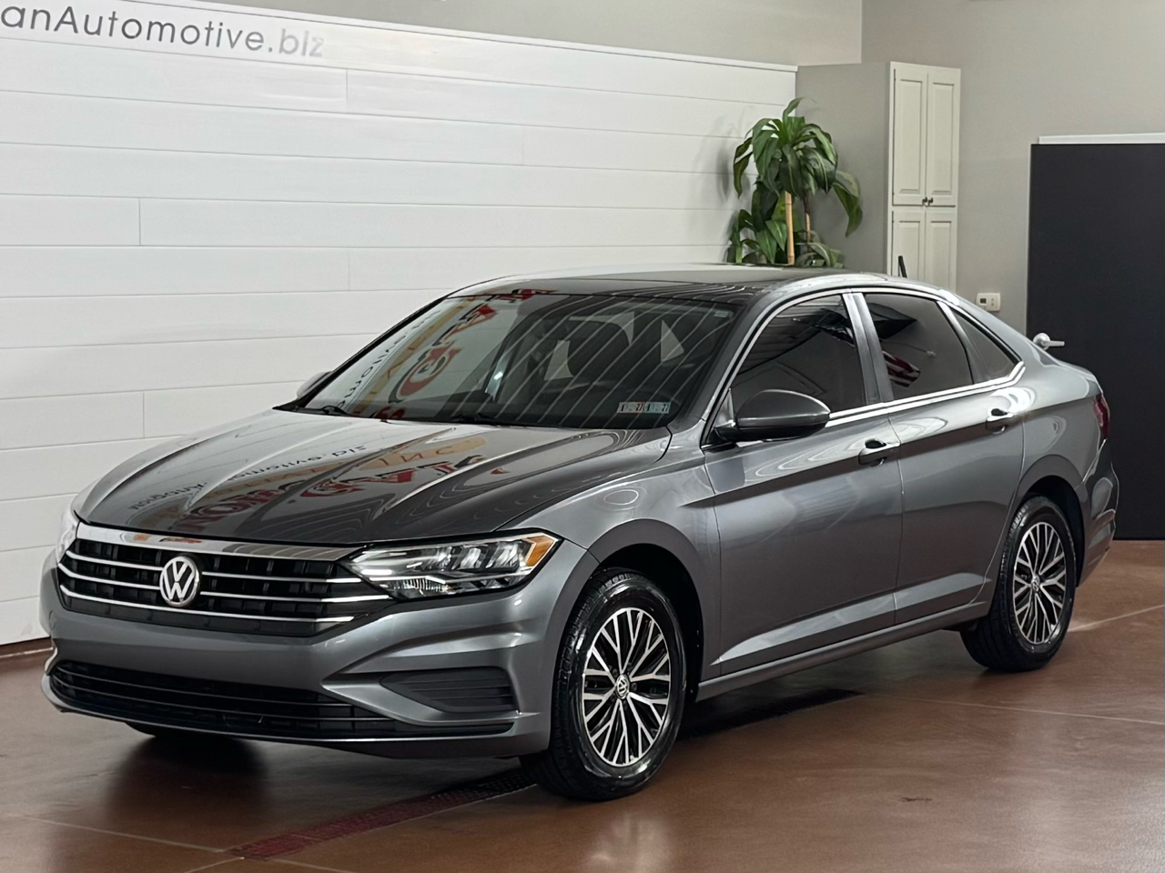 Volkswagen Jetta SE 2021