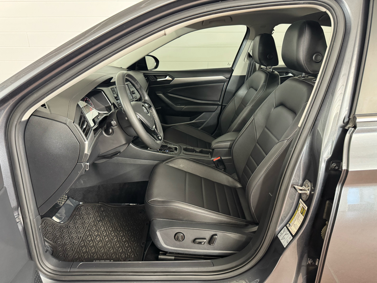 Volkswagen Jetta SE 2021