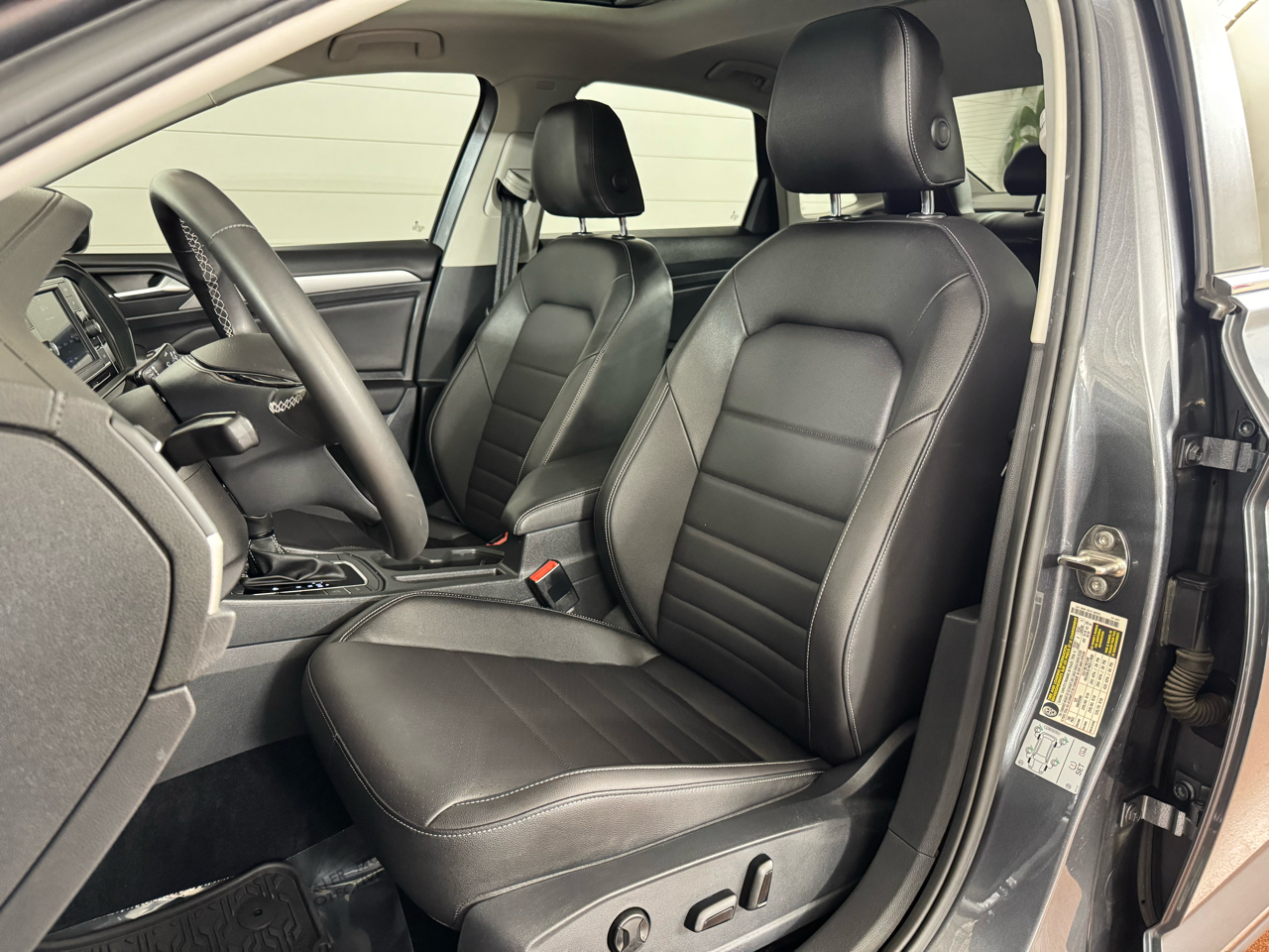 Volkswagen Jetta SE 2021